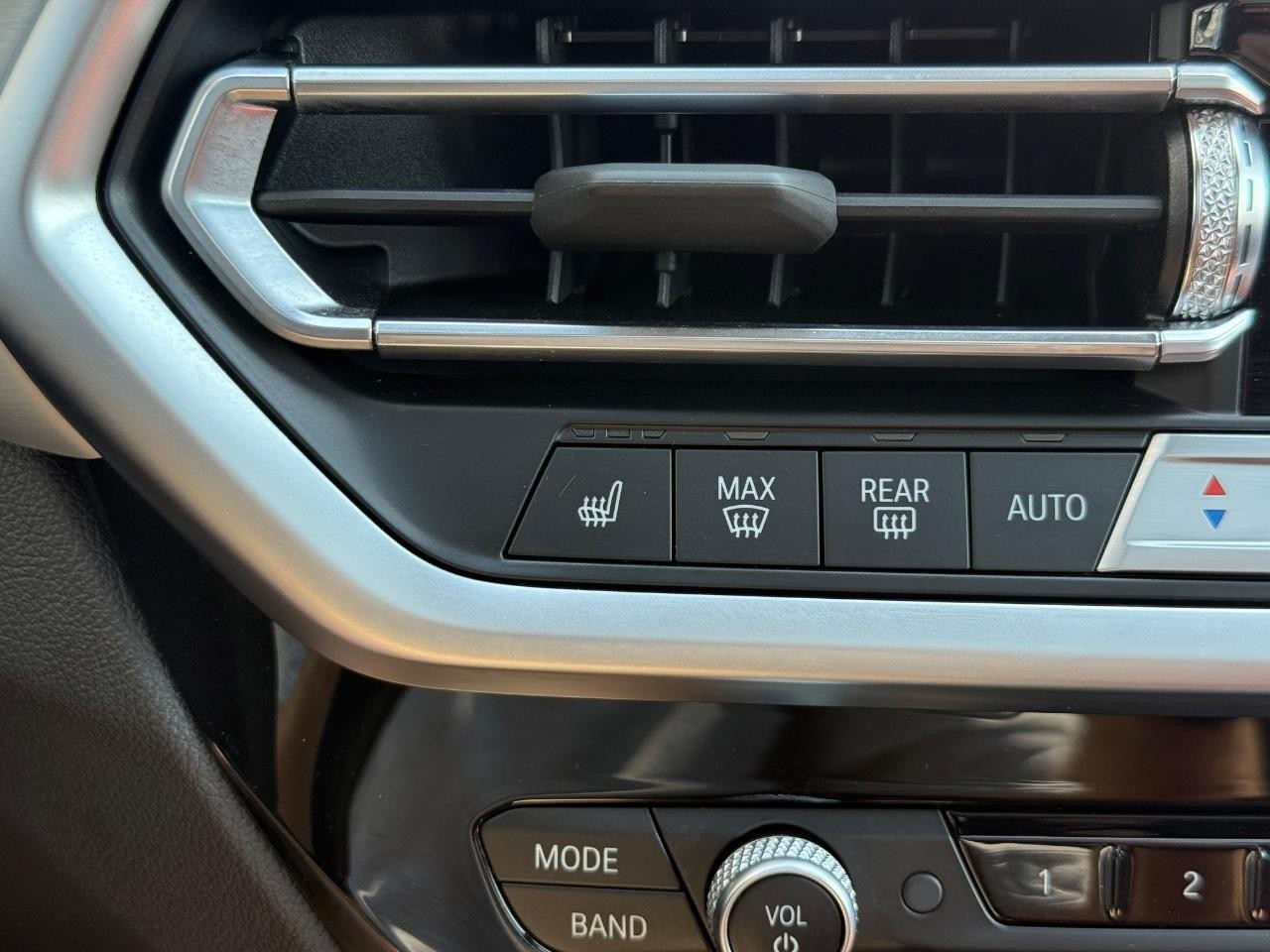 BMW X4 Vehicle Image 19