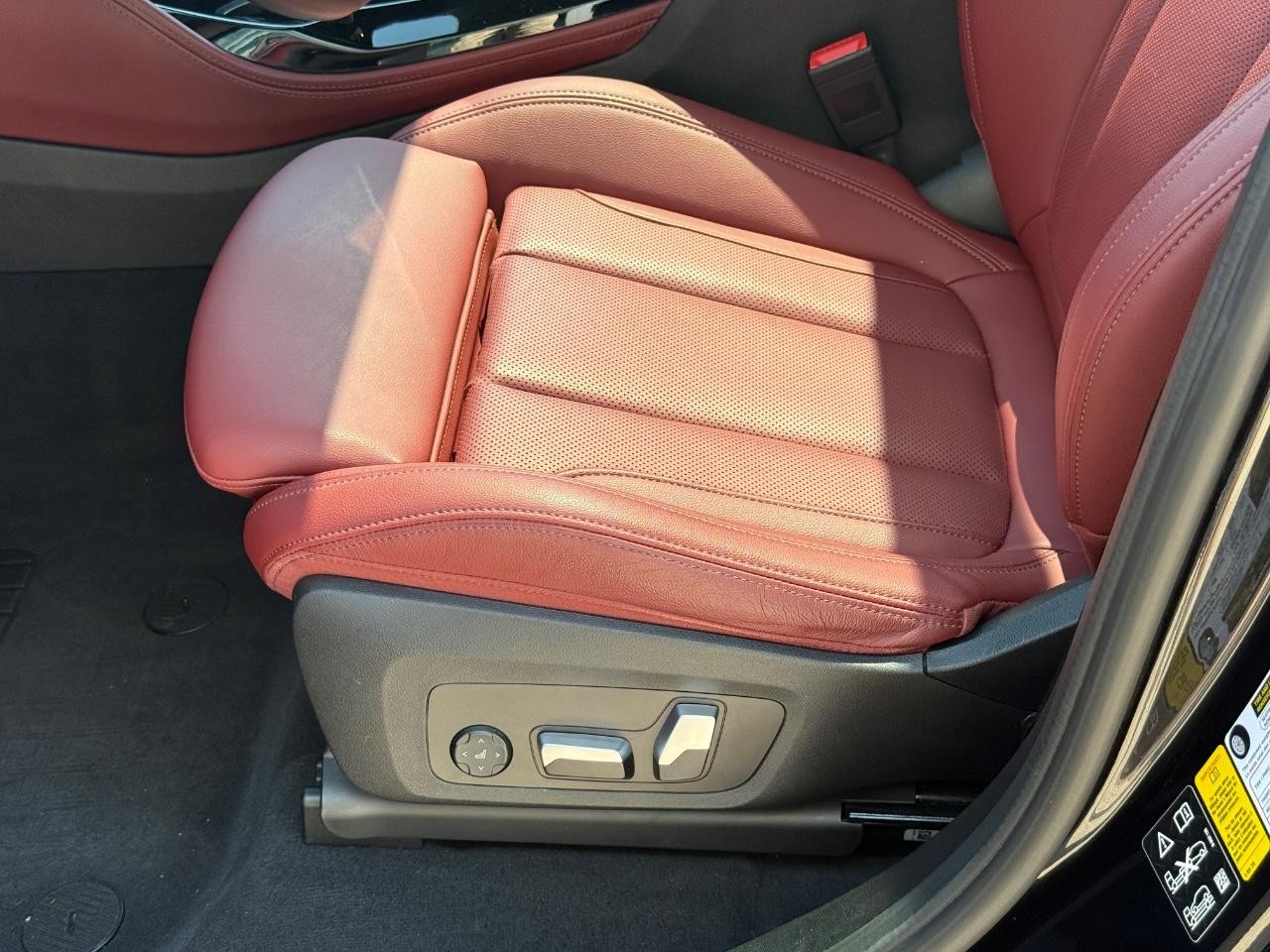 BMW X4 Vehicle Image 21