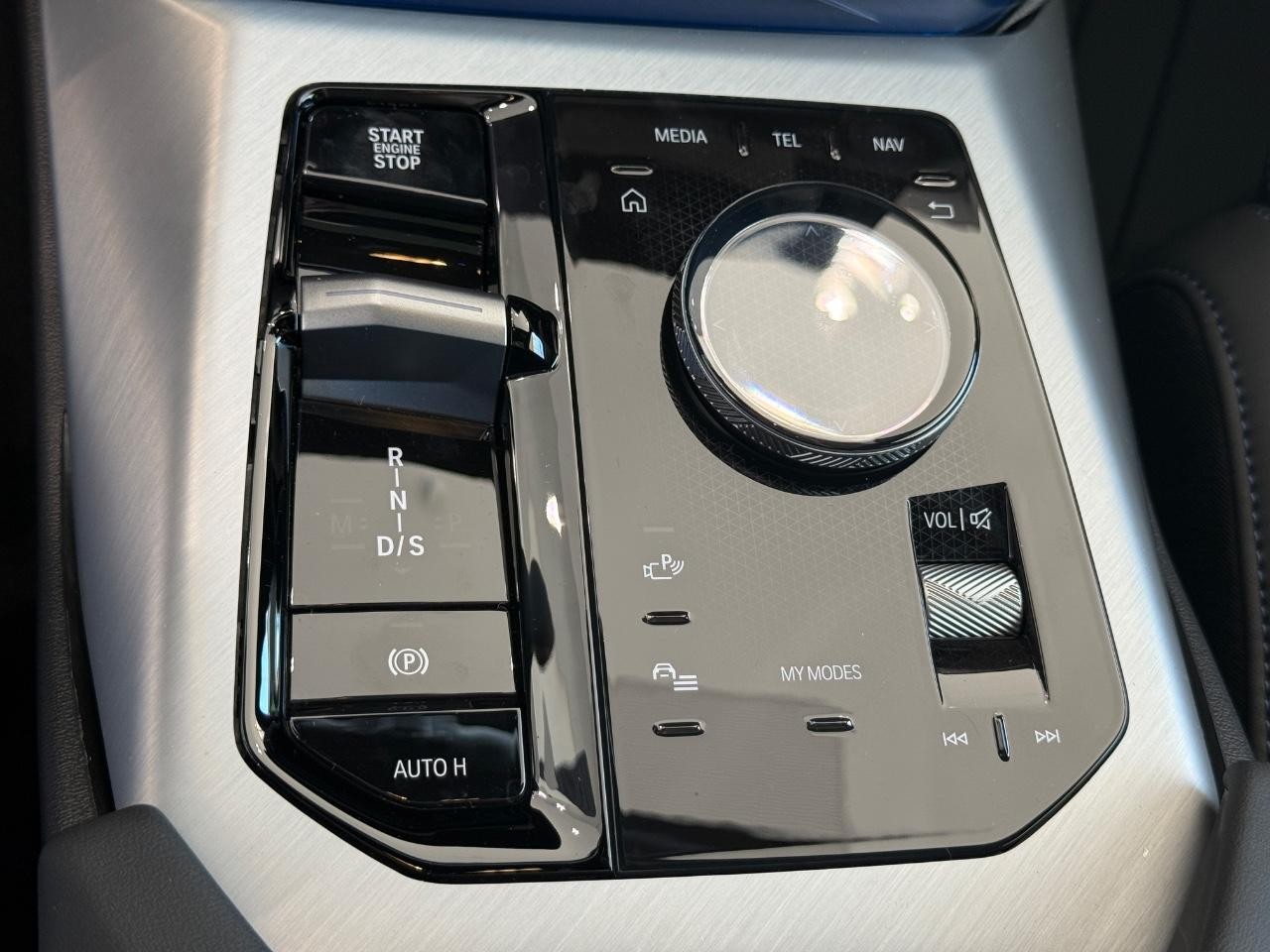 BMW X3 Vehicle Image 15