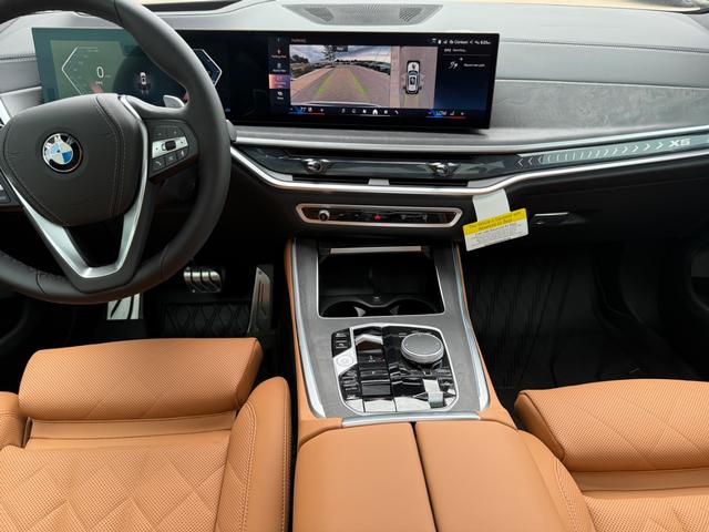 BMW X5 Vehicle Image 06