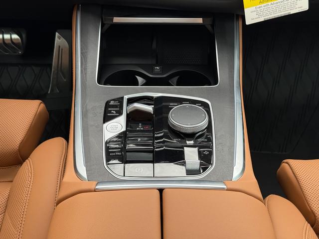 BMW X5 Vehicle Image 08