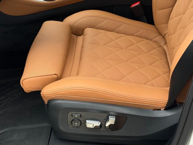 BMW X5 Vehicle Image 17