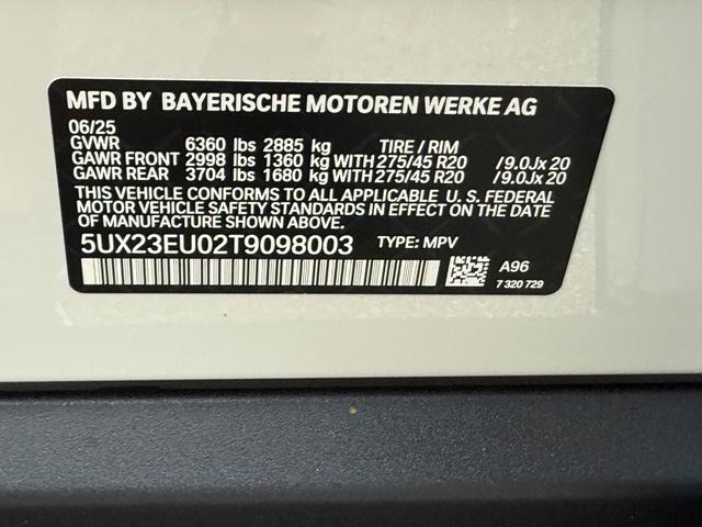 BMW X5 Vehicle Image 18