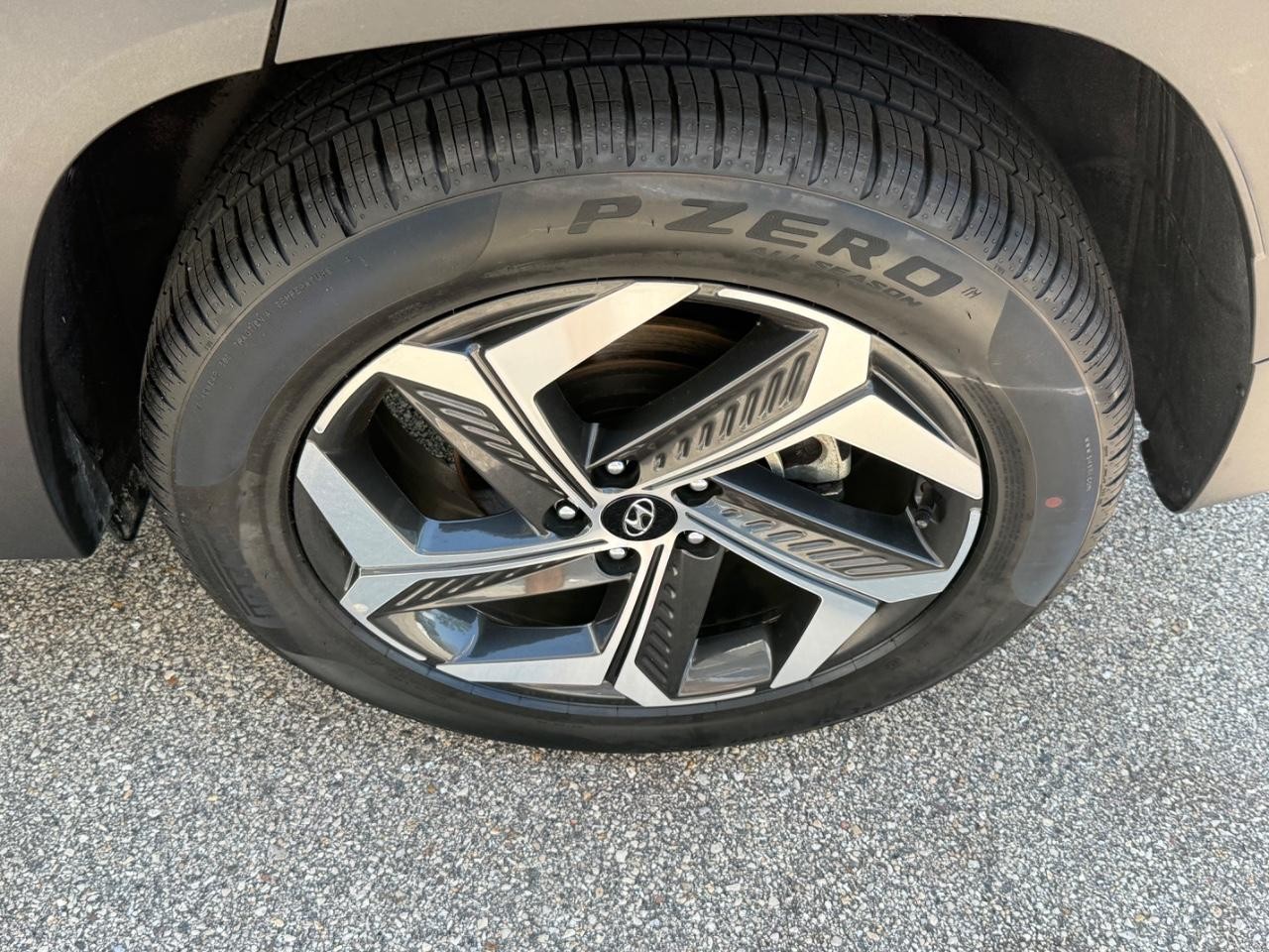 Hyundai Tucson Vehicle Image 07