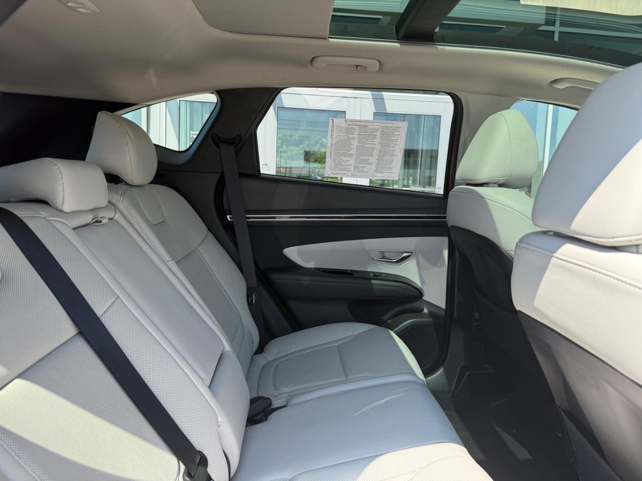 Hyundai Tucson Vehicle Image 10