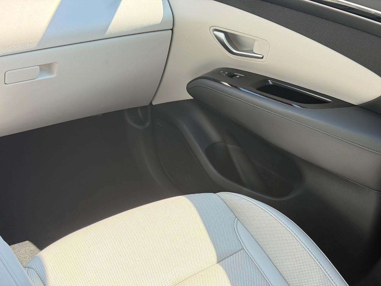Hyundai Tucson Vehicle Image 15