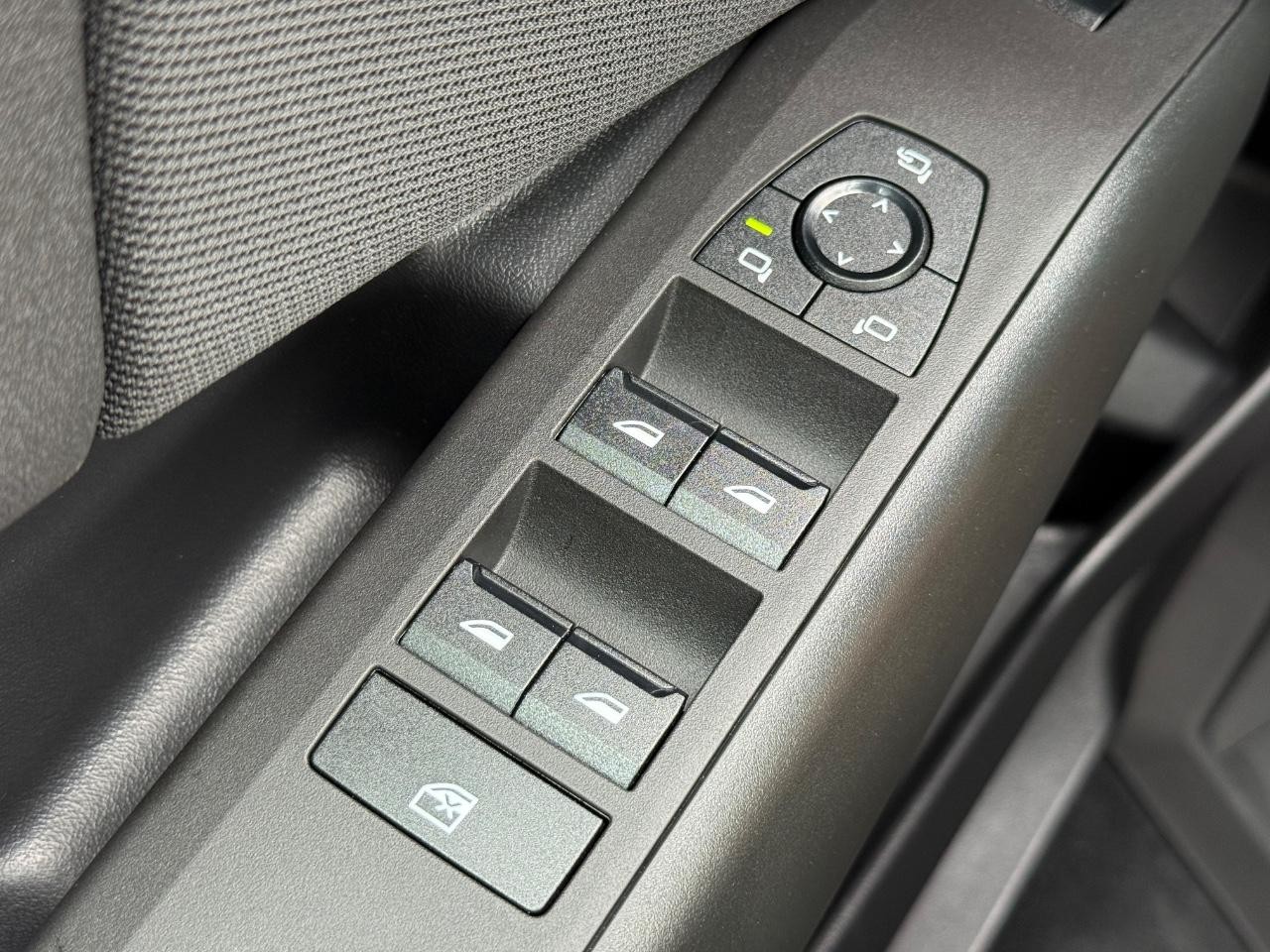 BMW X3 Vehicle Image 16