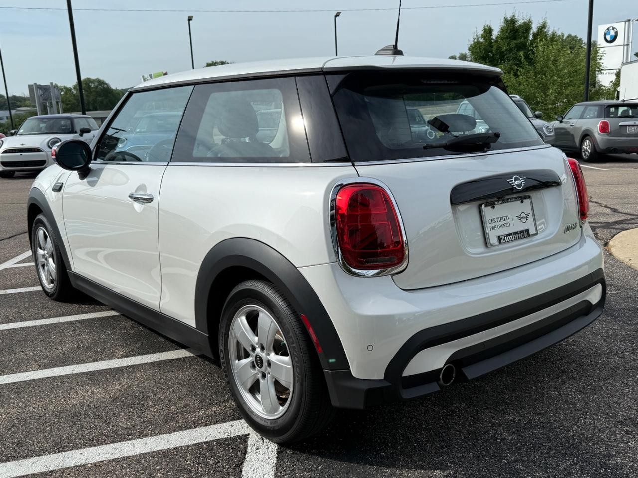 MINI Hardtop 2 Door Vehicle Image 06