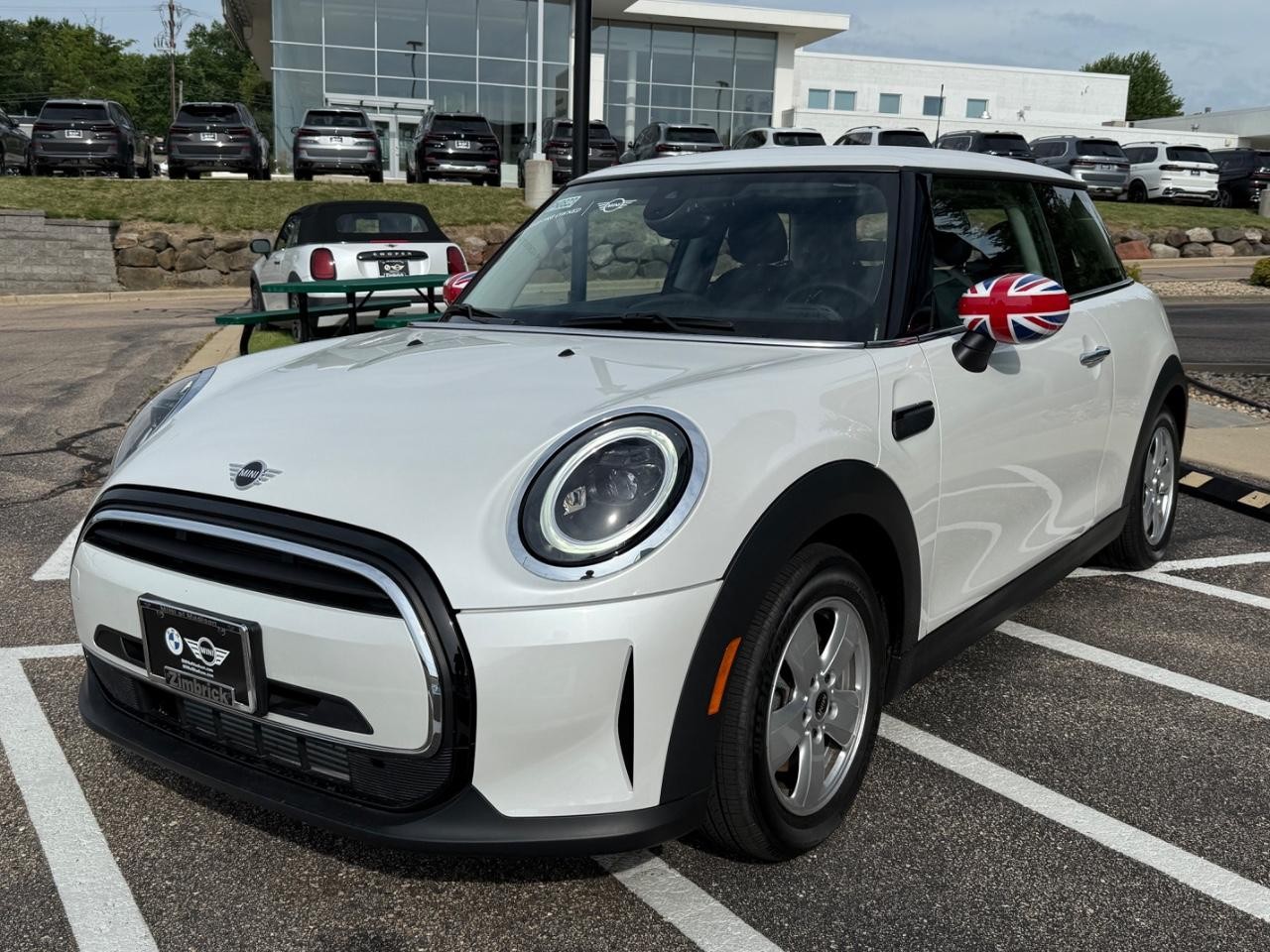 MINI Hardtop 2 Door Vehicle Image 08