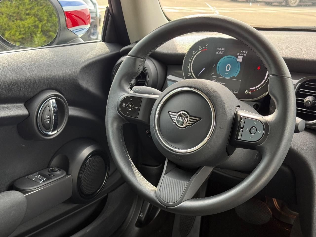 MINI Hardtop 2 Door Vehicle Image 14