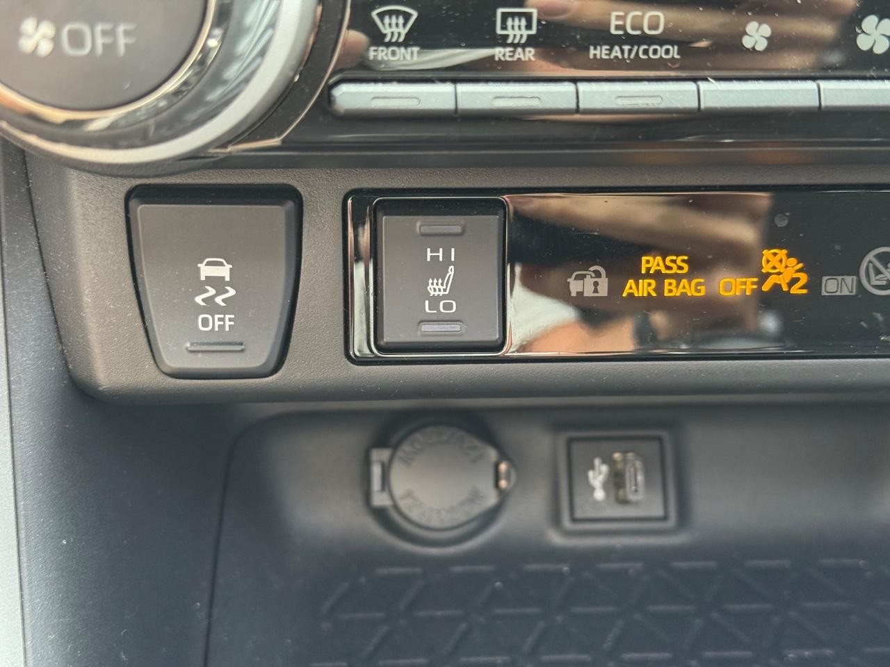 Toyota RAV4 Prime Vehicle Image 21