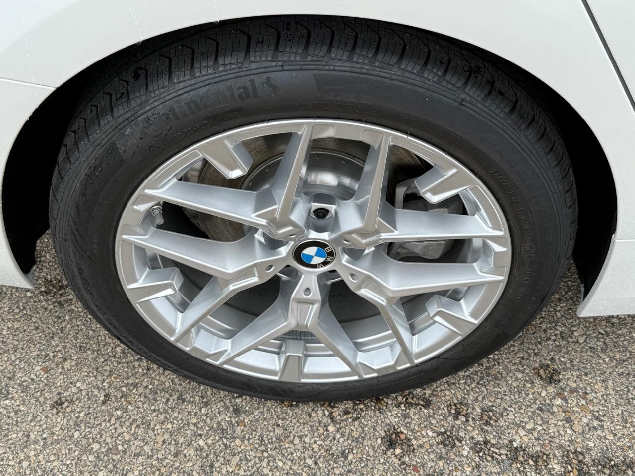BMW 3 Series Vehicle Image 04