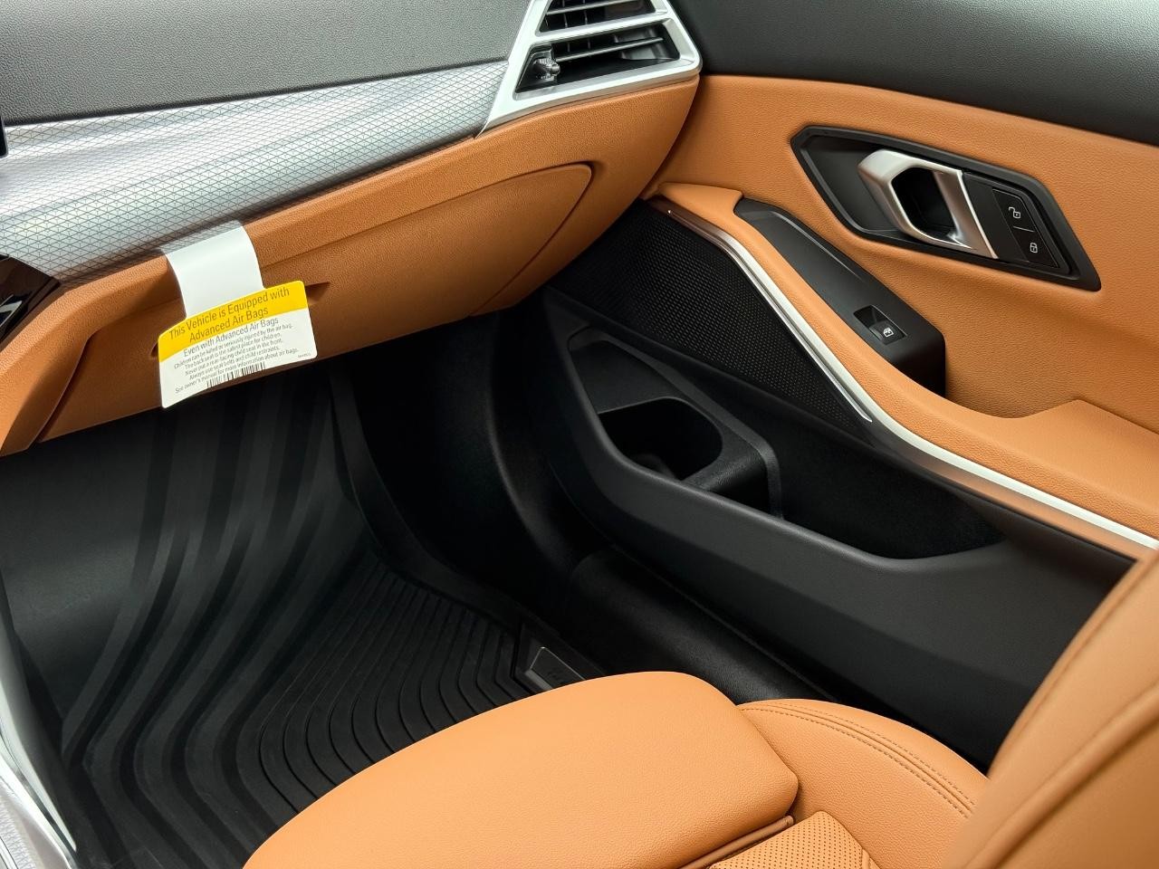 BMW 3 Series Vehicle Image 10