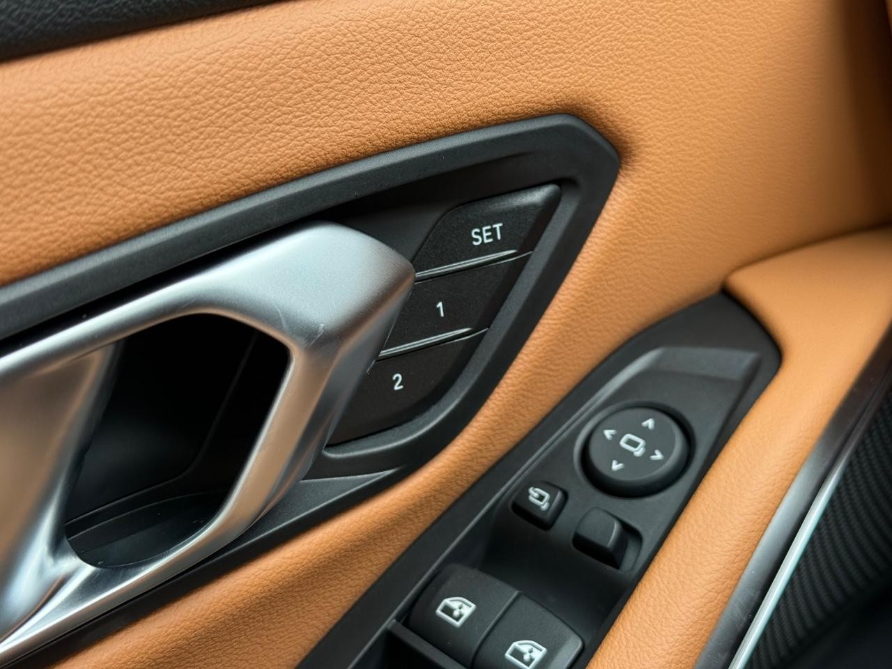 BMW 3 Series Vehicle Image 11