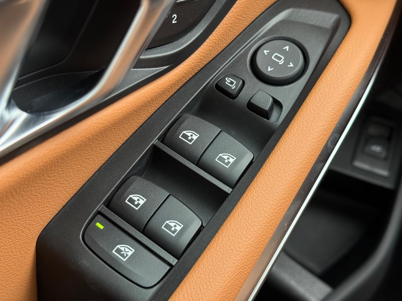 BMW 3 Series Vehicle Image 16