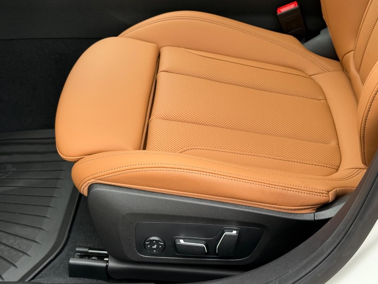 BMW 3 Series Vehicle Image 17