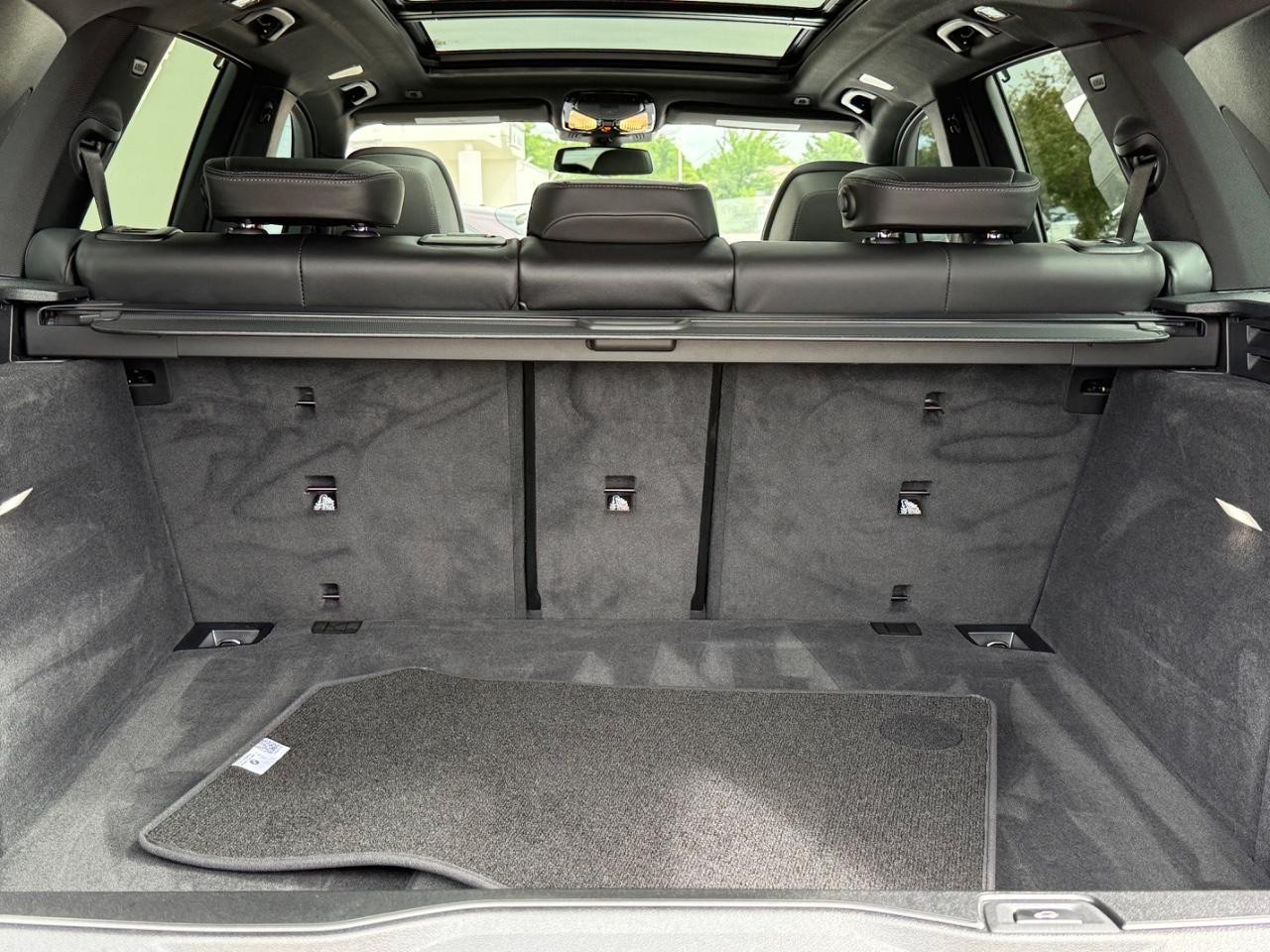 BMW X5 Vehicle Image 05