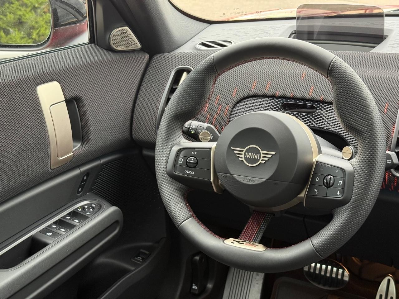 MINI Countryman Vehicle Image 10