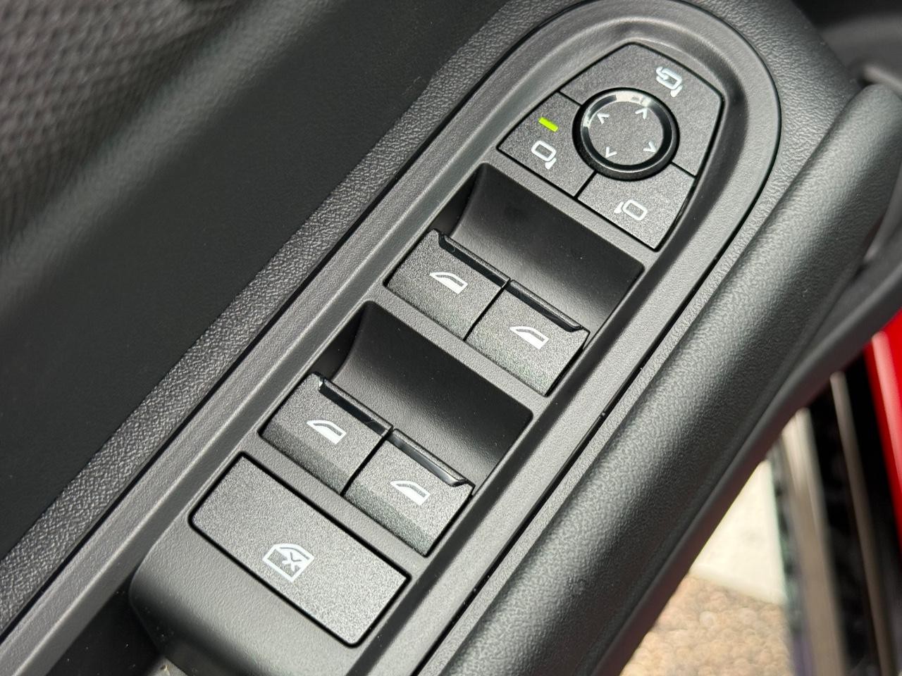 MINI Countryman Vehicle Image 16