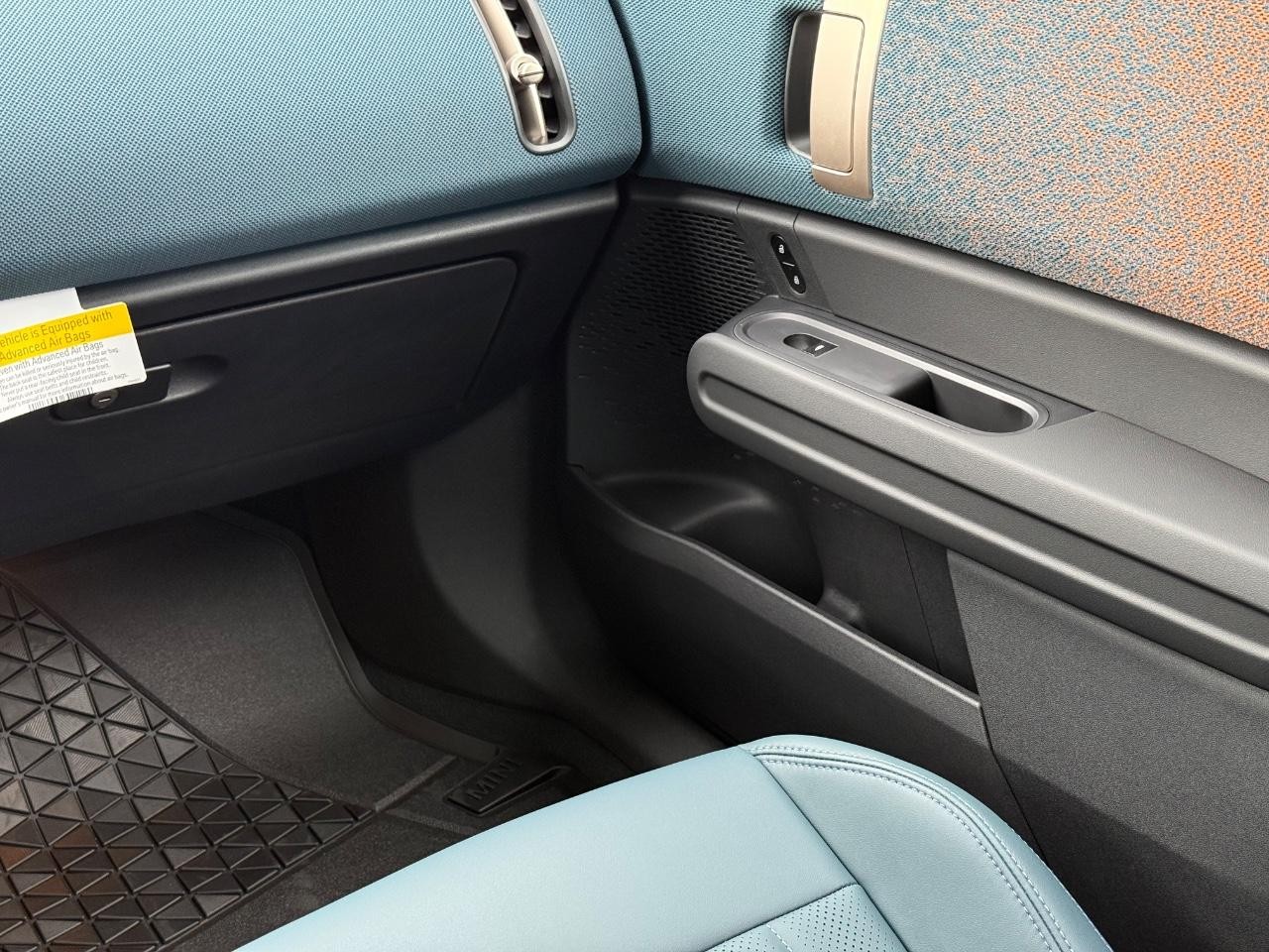 MINI Countryman Vehicle Image 10