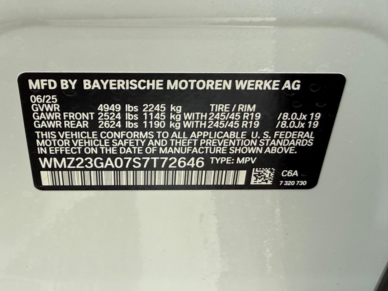 MINI Countryman Vehicle Image 17