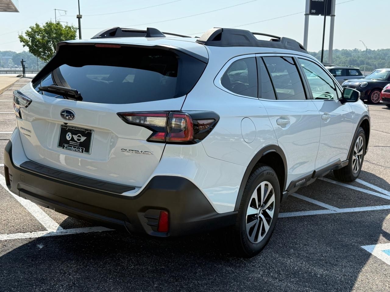 Subaru Outback Vehicle Image 03