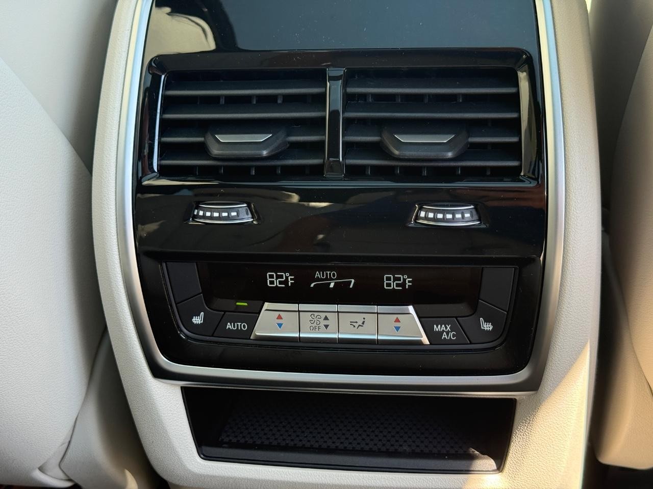 BMW X7 Vehicle Image 08