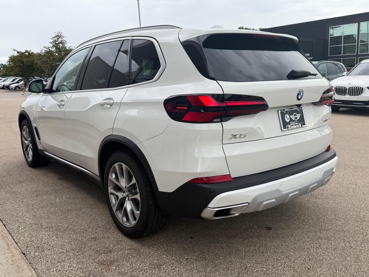BMW X5 Vehicle Image 06