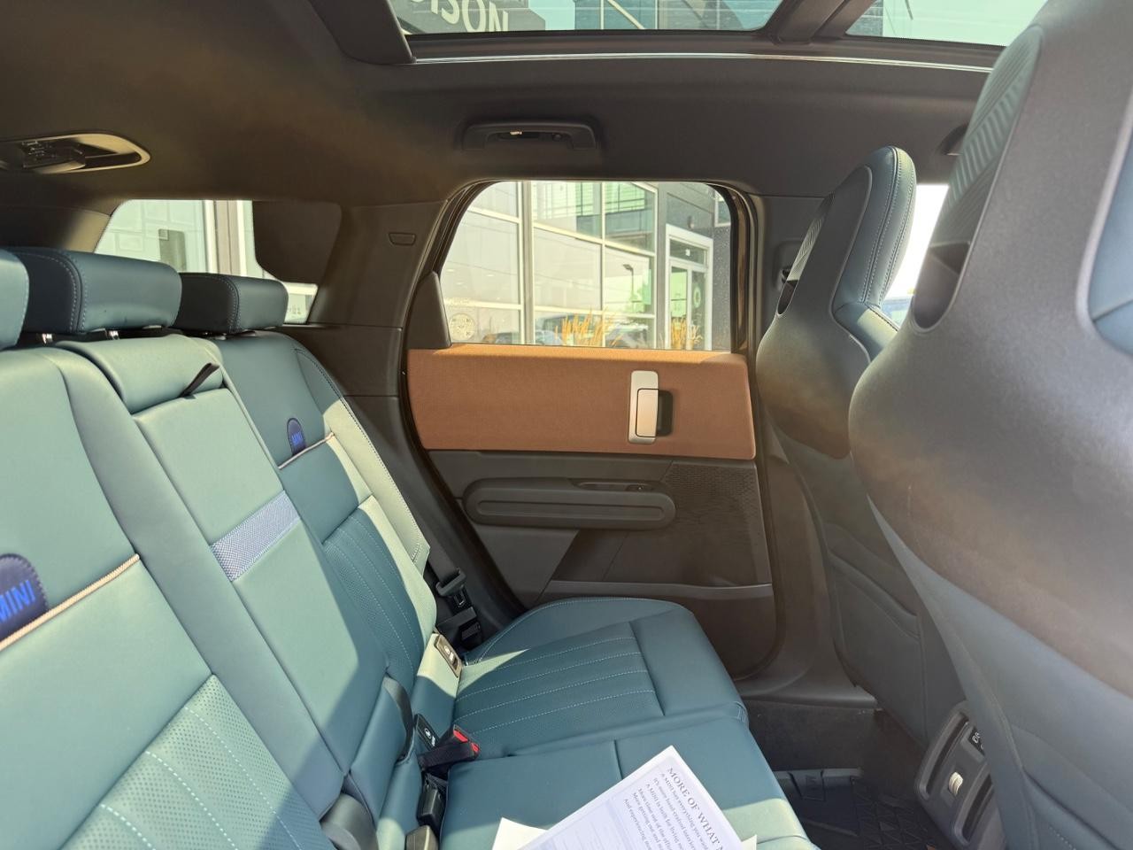 MINI Countryman Vehicle Image 05