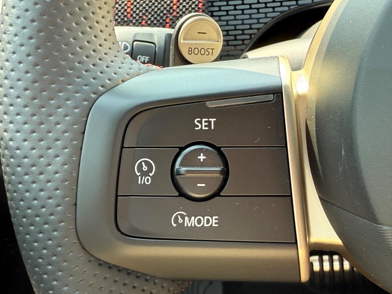 MINI Countryman Vehicle Image 11