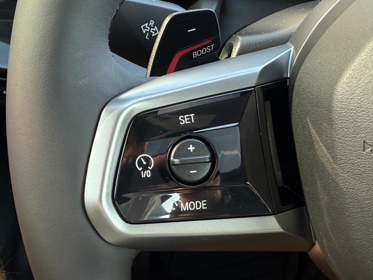 BMW 5 Series Vehicle Image 12