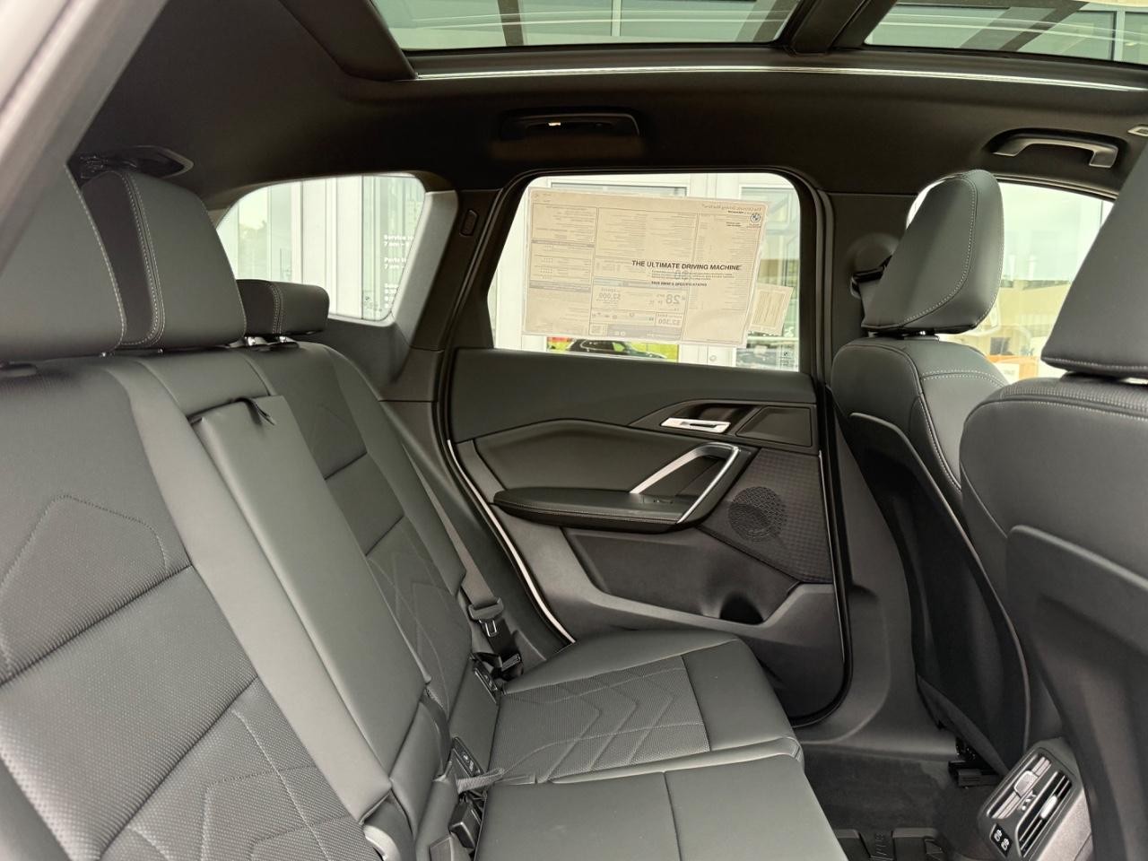 BMW X1 Vehicle Image 05