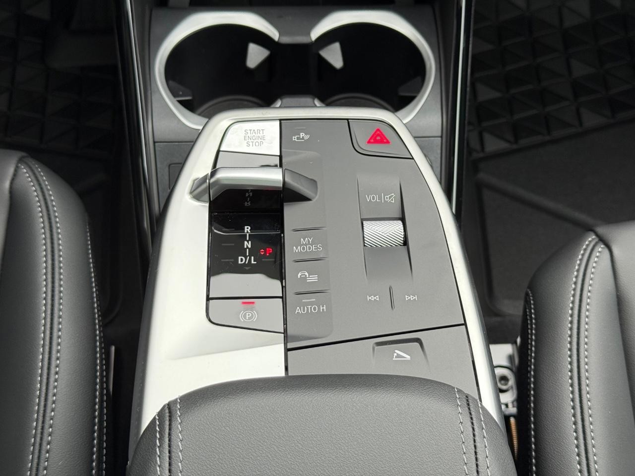 BMW X1 Vehicle Image 08