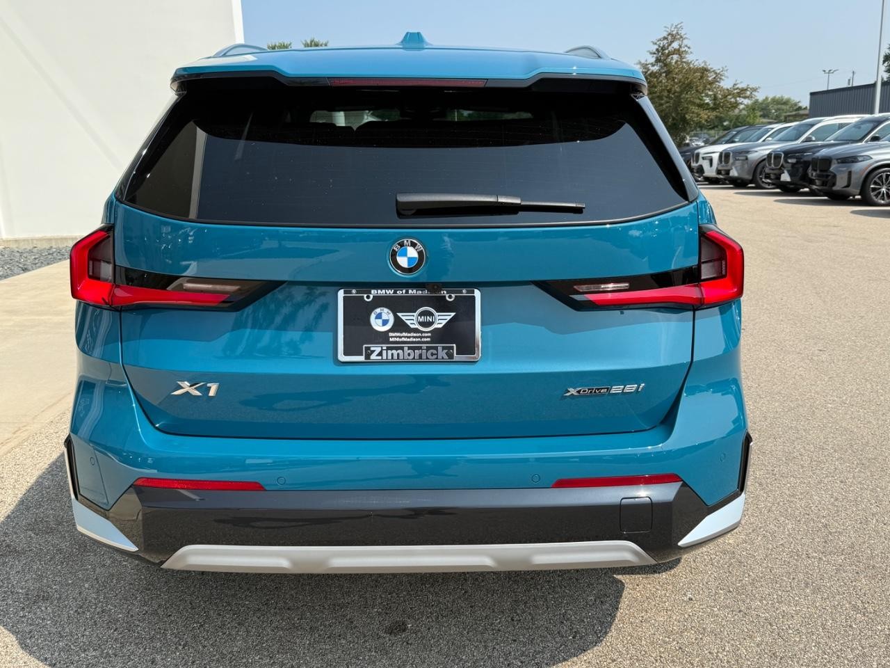 BMW X1 Vehicle Image 04