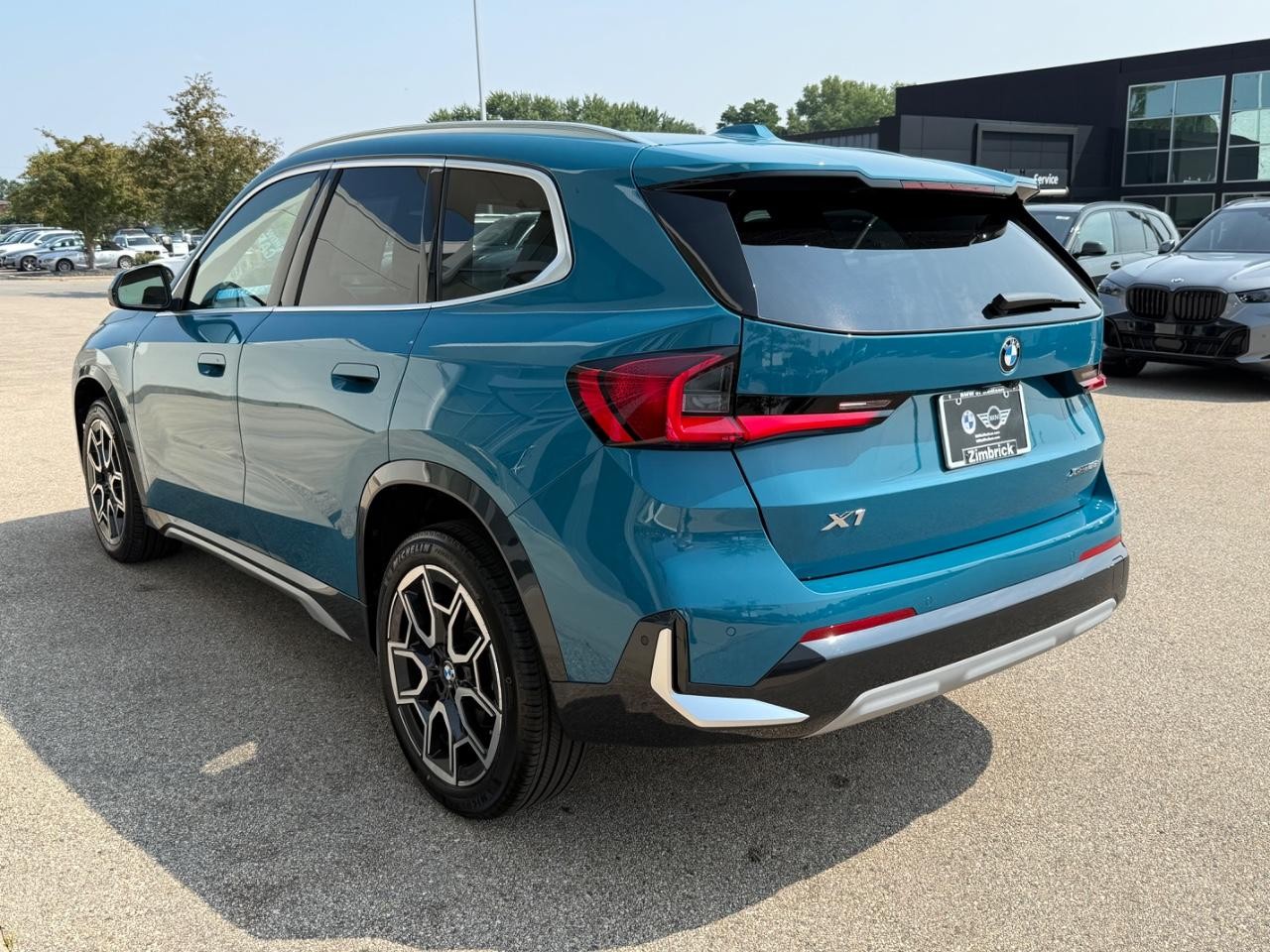BMW X1 Vehicle Image 06