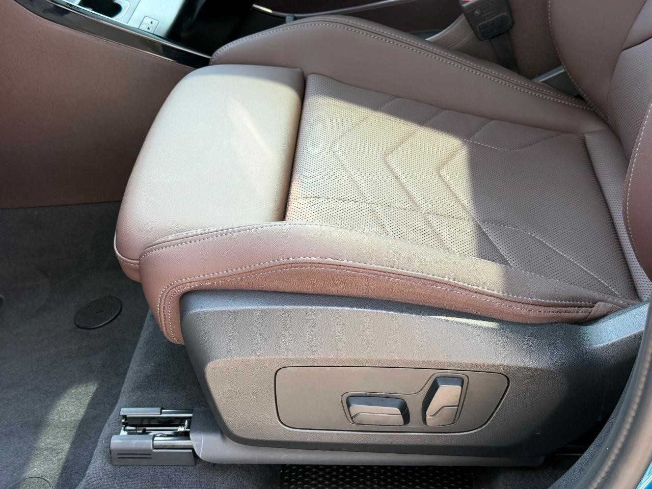 BMW X1 Vehicle Image 22