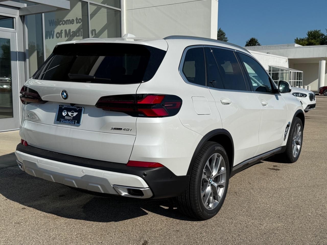 BMW X5 Vehicle Image 03