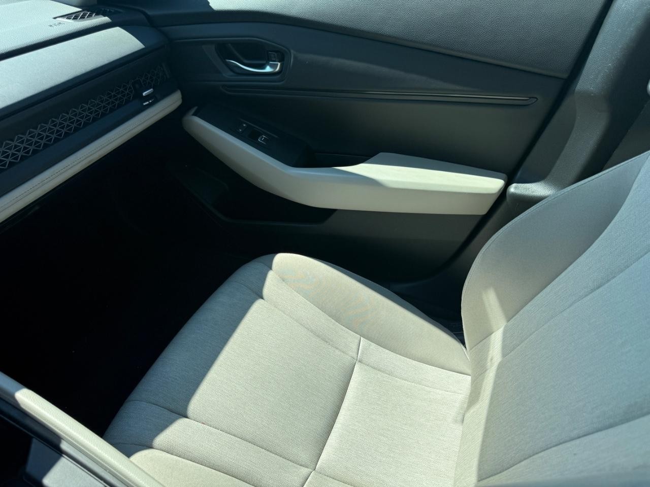 Honda Accord Sedan Vehicle Image 22