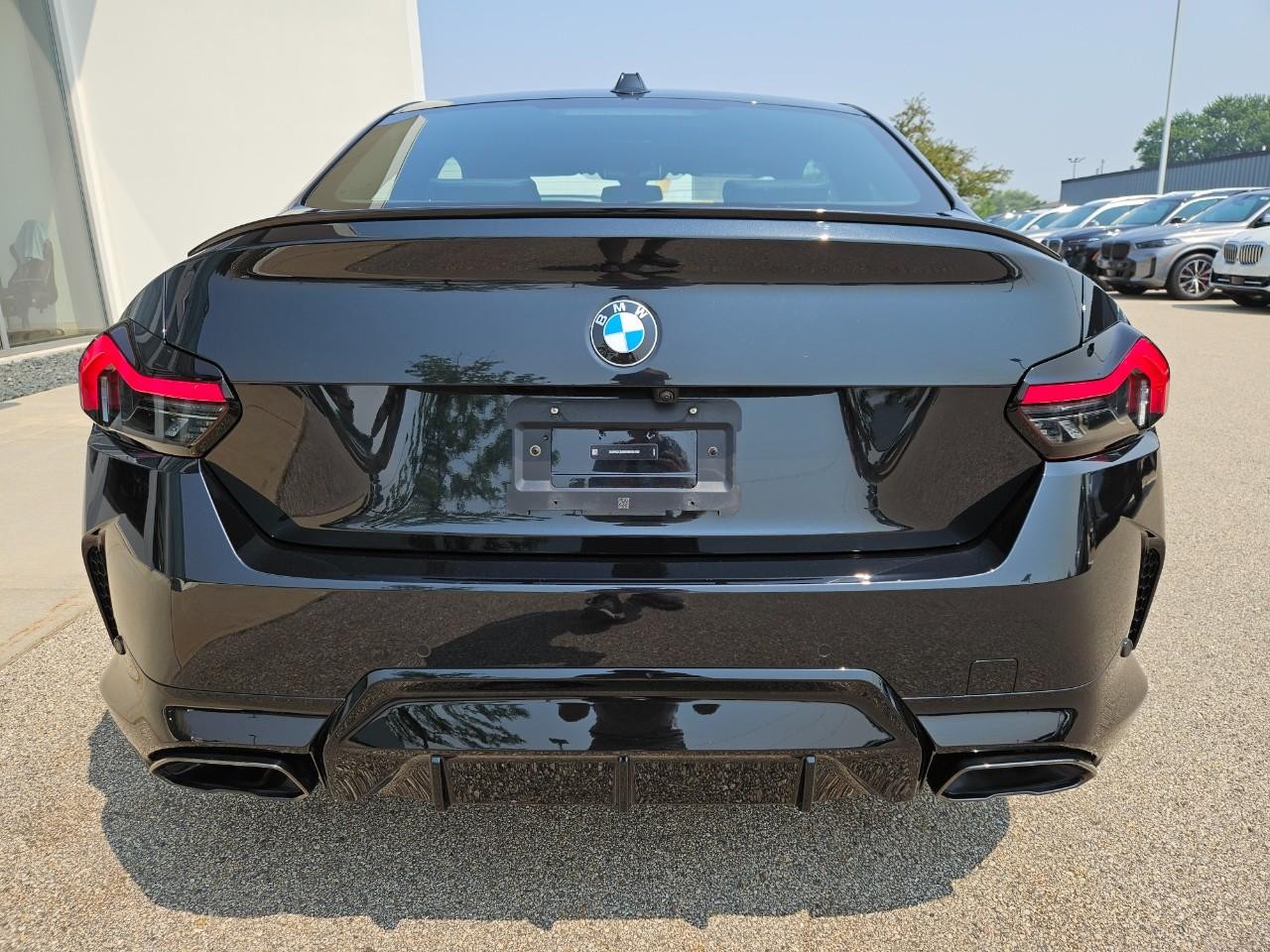 BMW 2 Series Vehicle Image 04