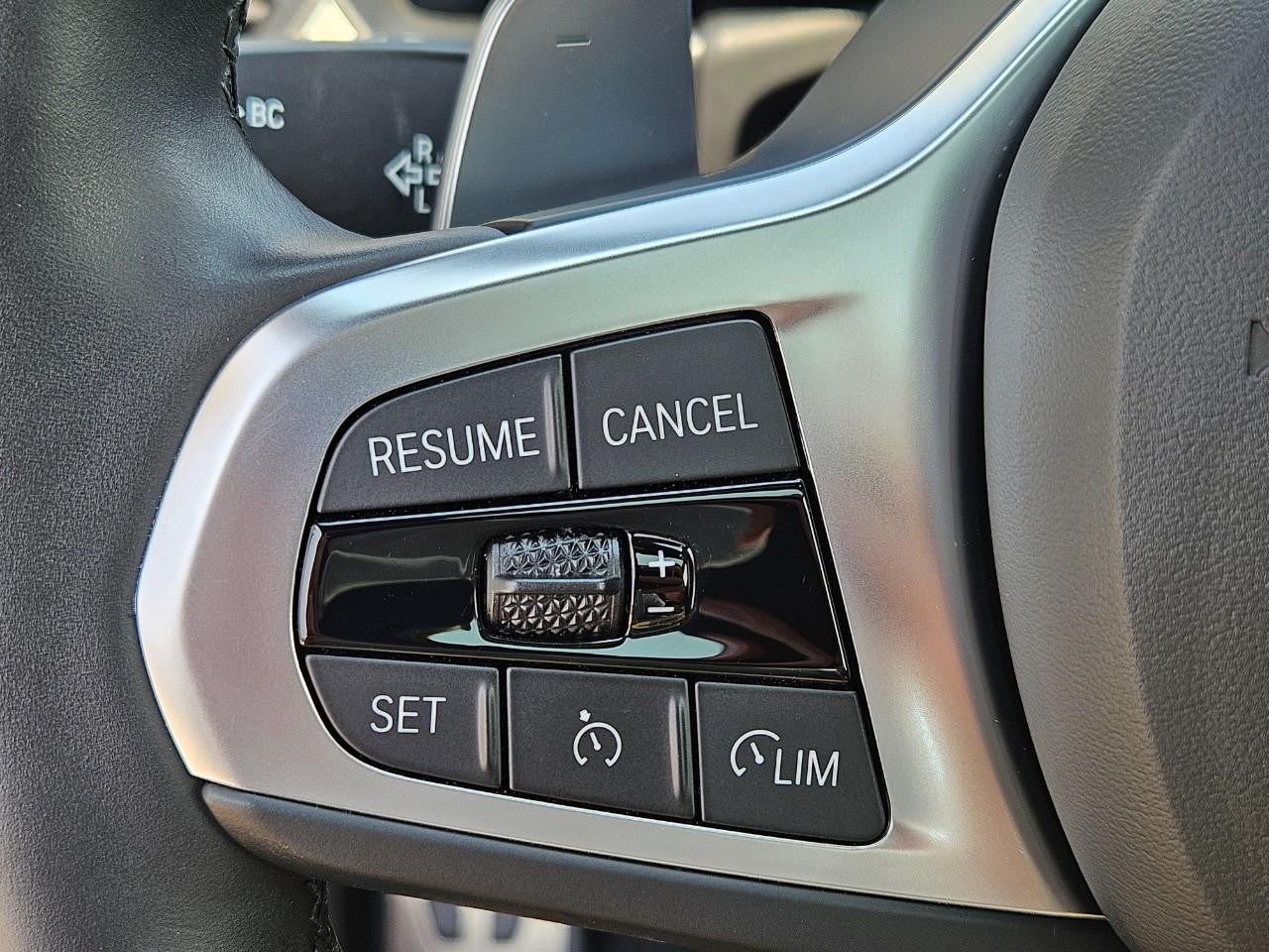 BMW 2 Series Vehicle Image 18