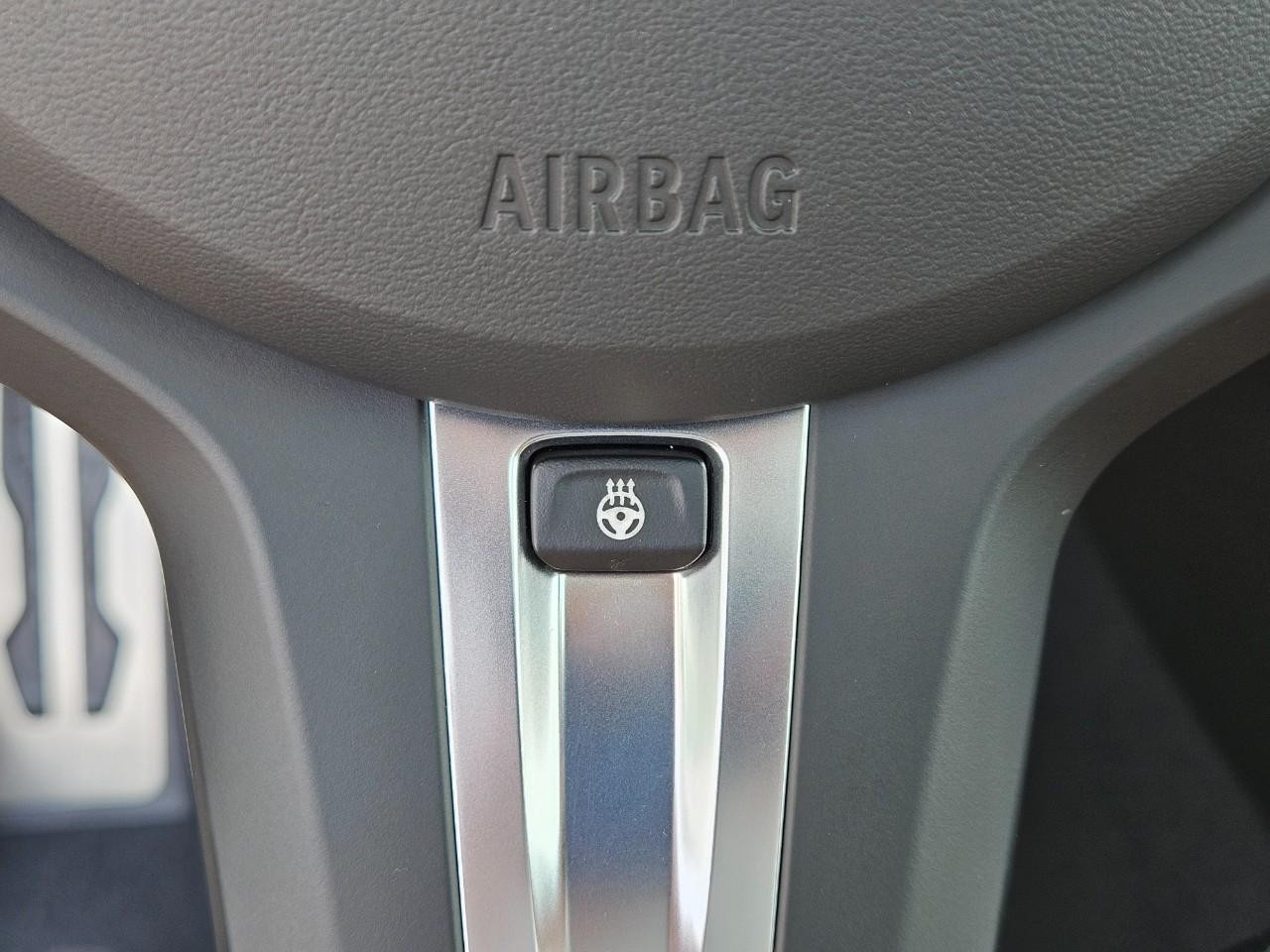 BMW 2 Series Vehicle Image 20