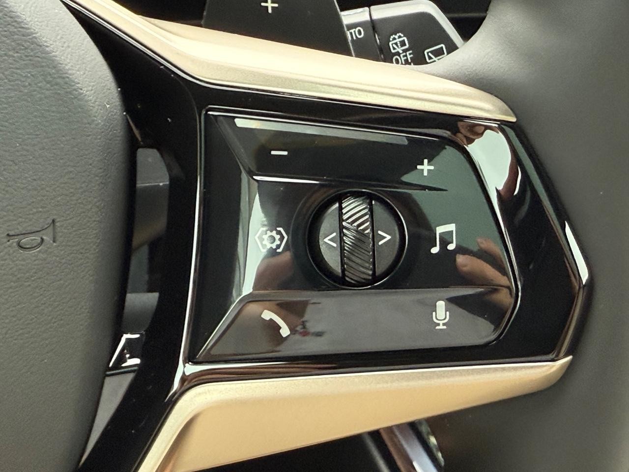 BMW X3 Vehicle Image 13