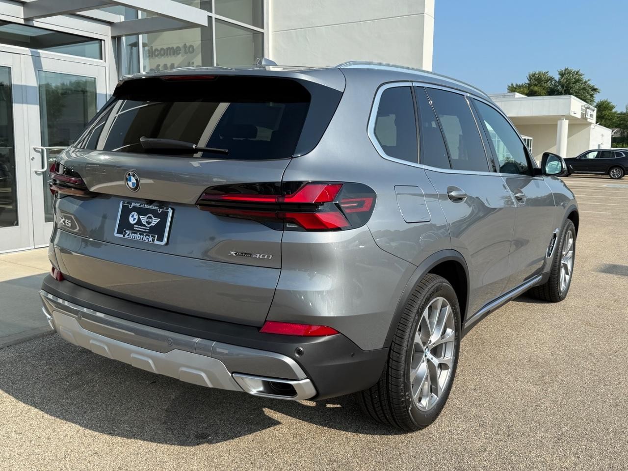 BMW X5 Vehicle Image 03