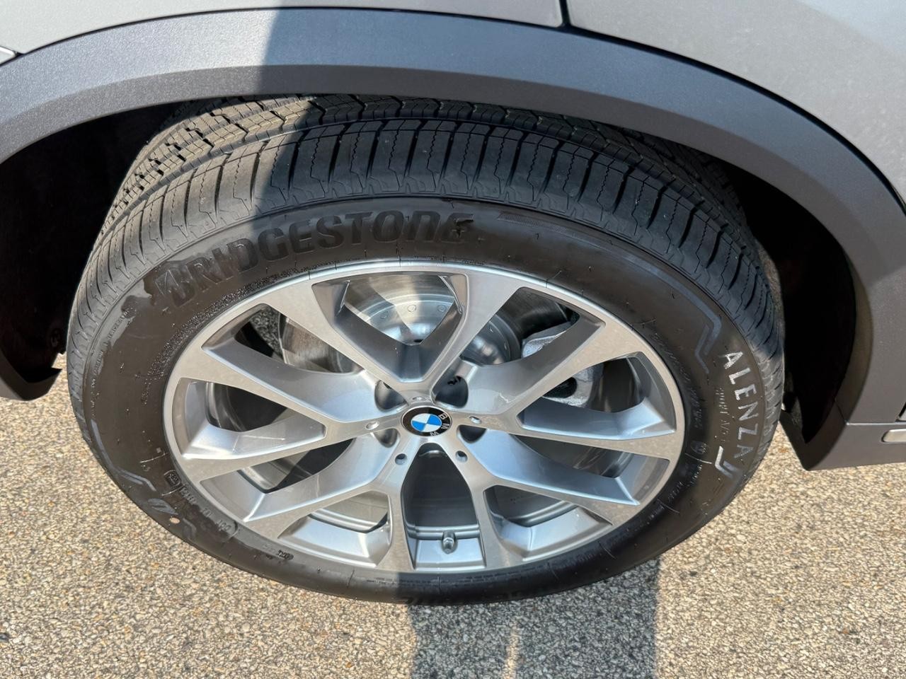 BMW X5 Vehicle Image 04