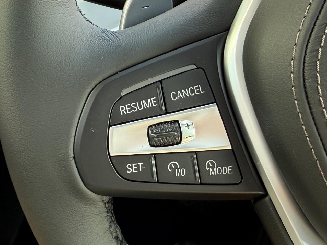 BMW X5 Vehicle Image 12