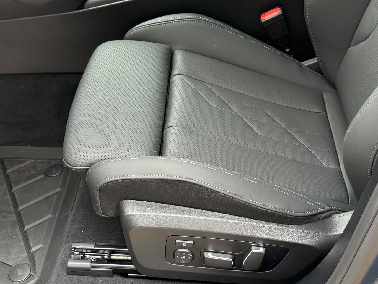 BMW X3 Vehicle Image 17