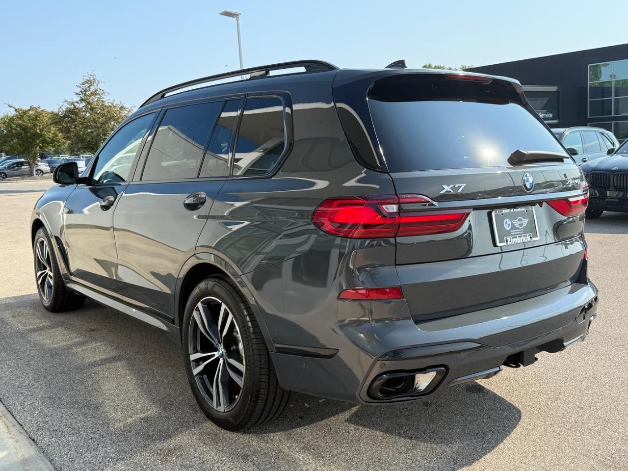 BMW X7 Vehicle Image 06