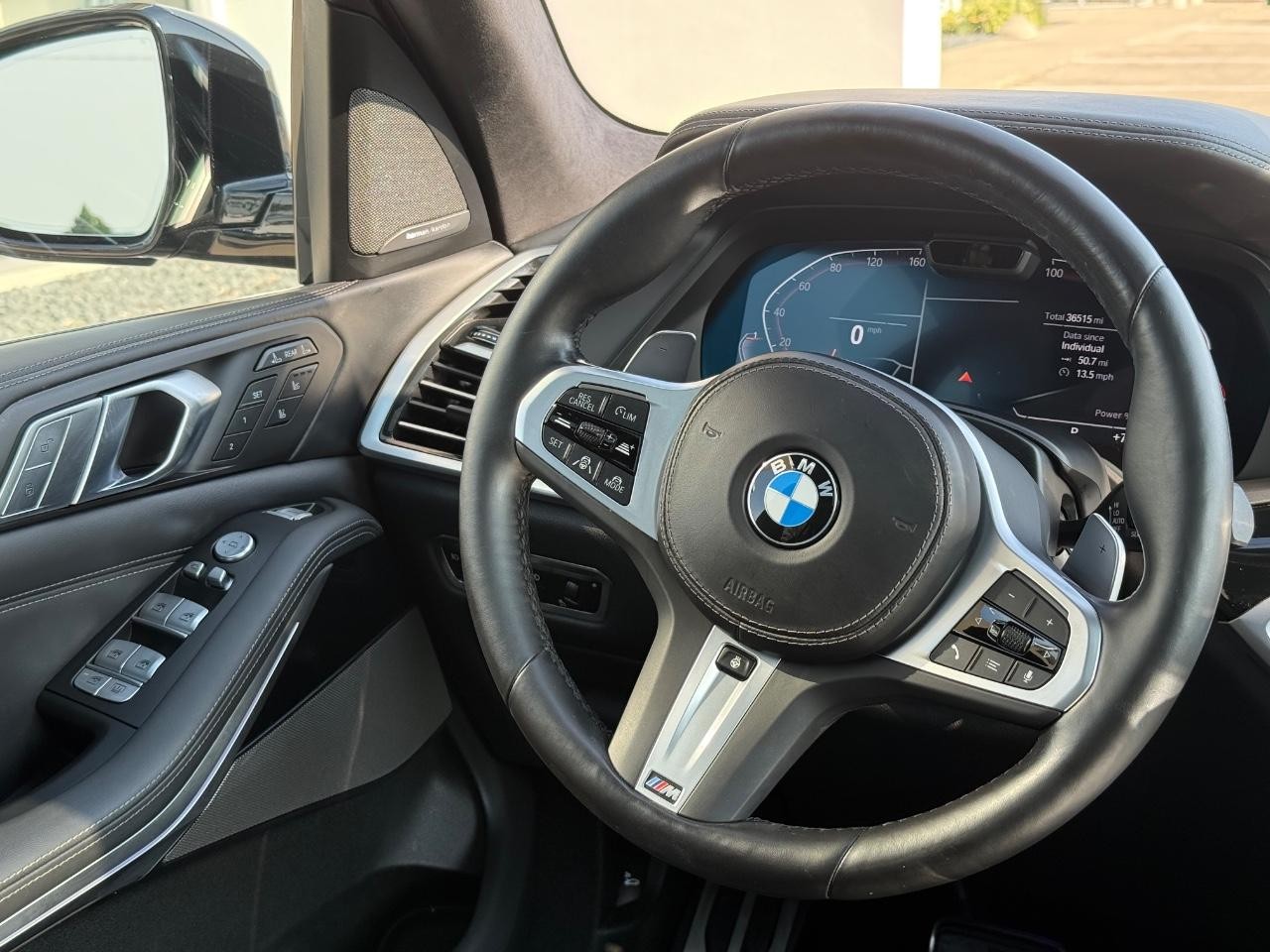 BMW X7 Vehicle Image 14