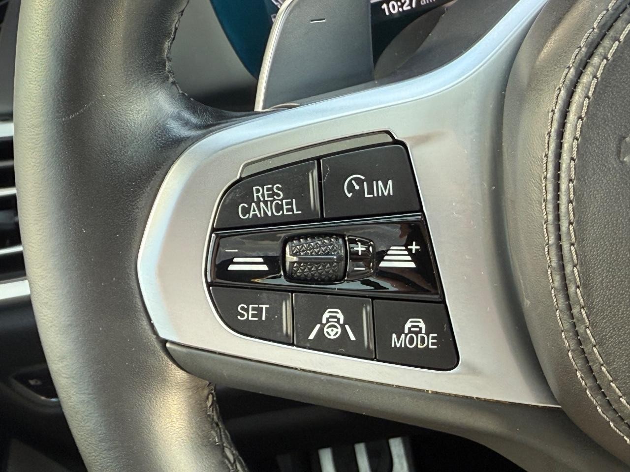 BMW X7 Vehicle Image 17