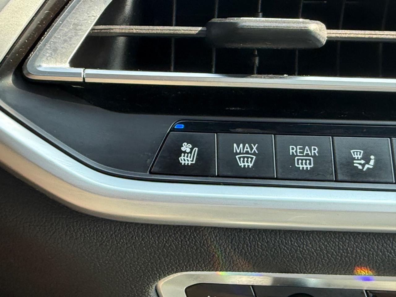 BMW X7 Vehicle Image 22